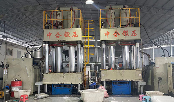 1000噸四柱液壓機（復(fù)合材料模壓、陶瓷粉末成型）