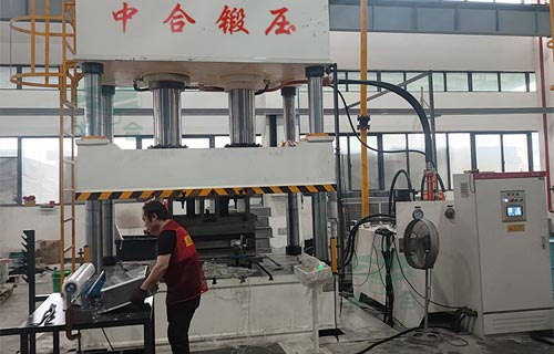 拉伸不銹鋼水槽需要多大噸位液壓機？